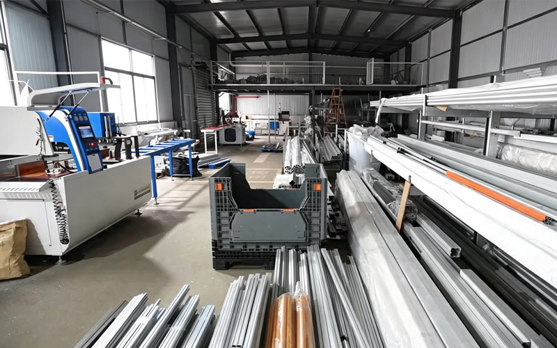 Anew Display aluminum profile preparation Anew Display aluminum profile preparation